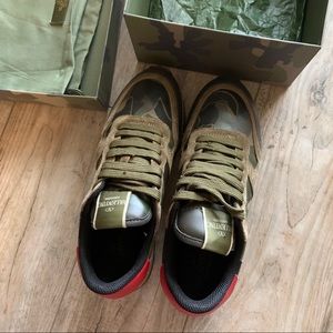 Valentino sneaker running khaki camo size 39
